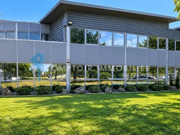 AVIGNON SUD ZAC de la Cristole emplacement stratégique pour ces bureaux IDEAL INVESTISSEUR UTILISATE