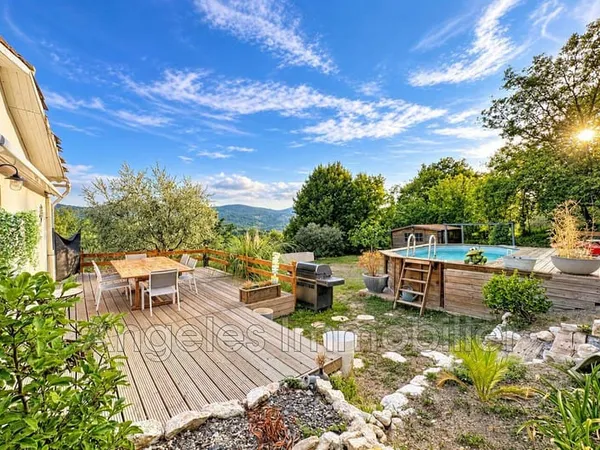 Maison 3 pièces 81 m²