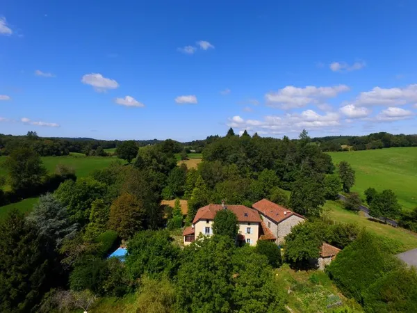 Maison 6 pièces 350 m²