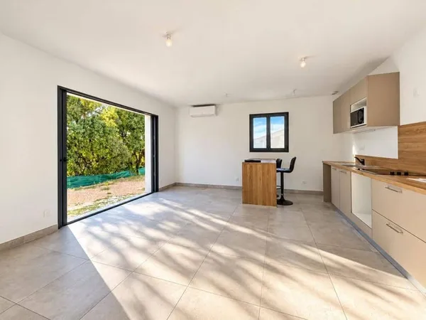 Maison de plain-pied 4 pièces 80 m²