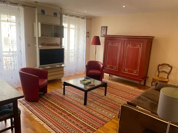Appartement 1 pièce 50 m²