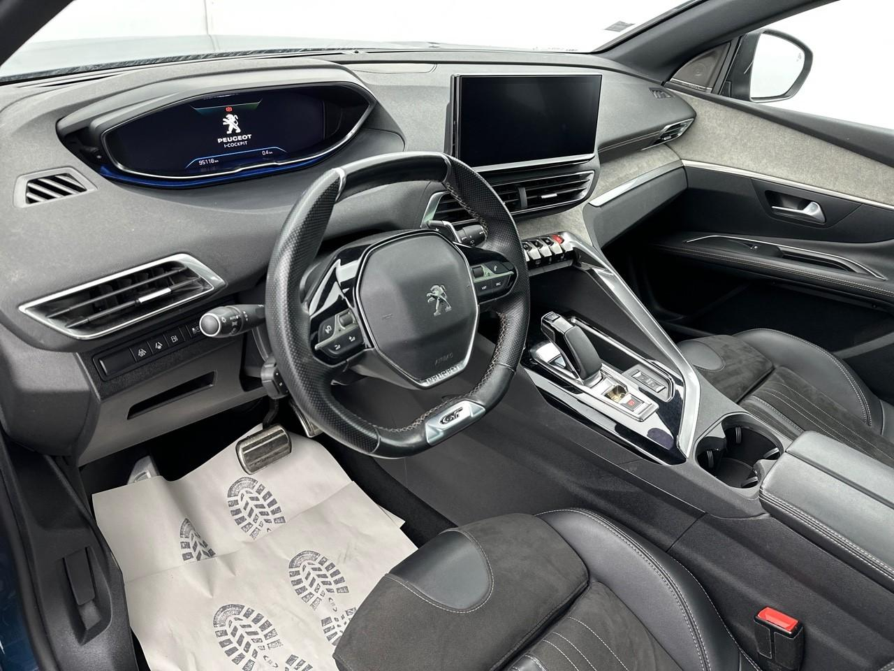Peugeot 3008 hybrid 225 e-eat8 gt pack — photo 8