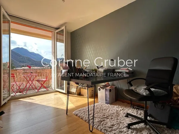 DIGNE-LES-BAINS TYPE 4 DE 93 M²,  CAVE et PARKING