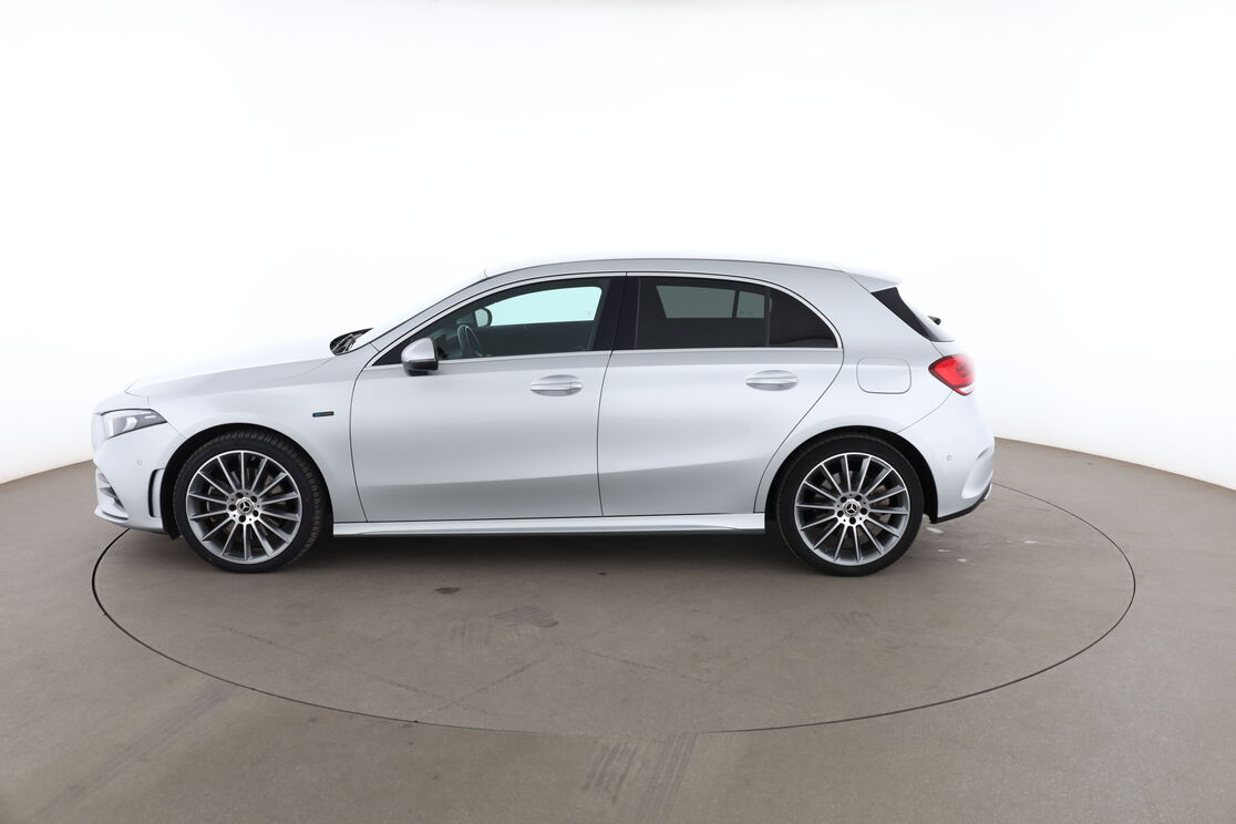 Mercedes-Benz Classe A 250 e AMG Line 8G-DCT — photo 2