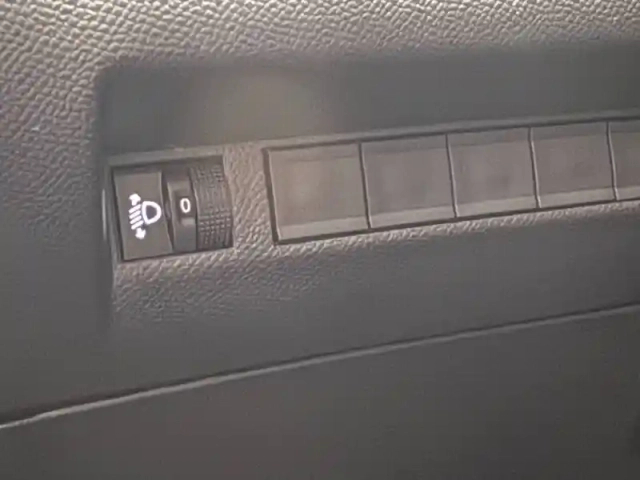 Peugeot 208 100 s&amp;s bvm6 — photo 64