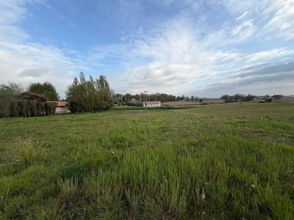 Terrain 1853 m²