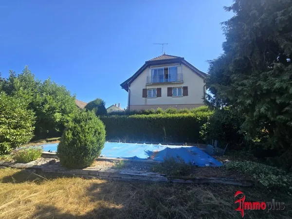 Maison 9 pièces 194 m²