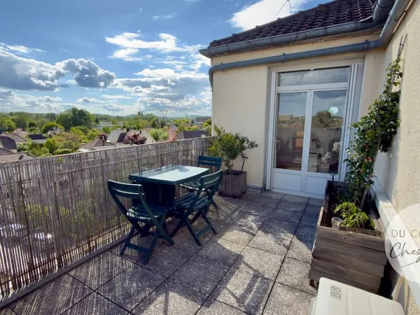 Appartement T3 Saint-André-les-Vergers dernier étage avec te