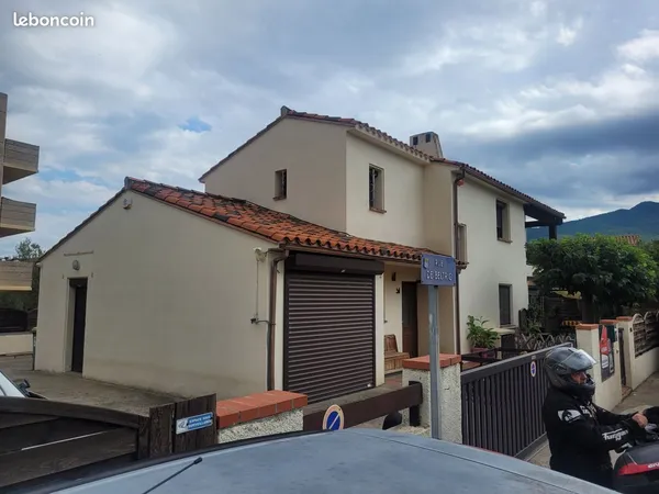 Maison a ceret 66 pyrennee orientale