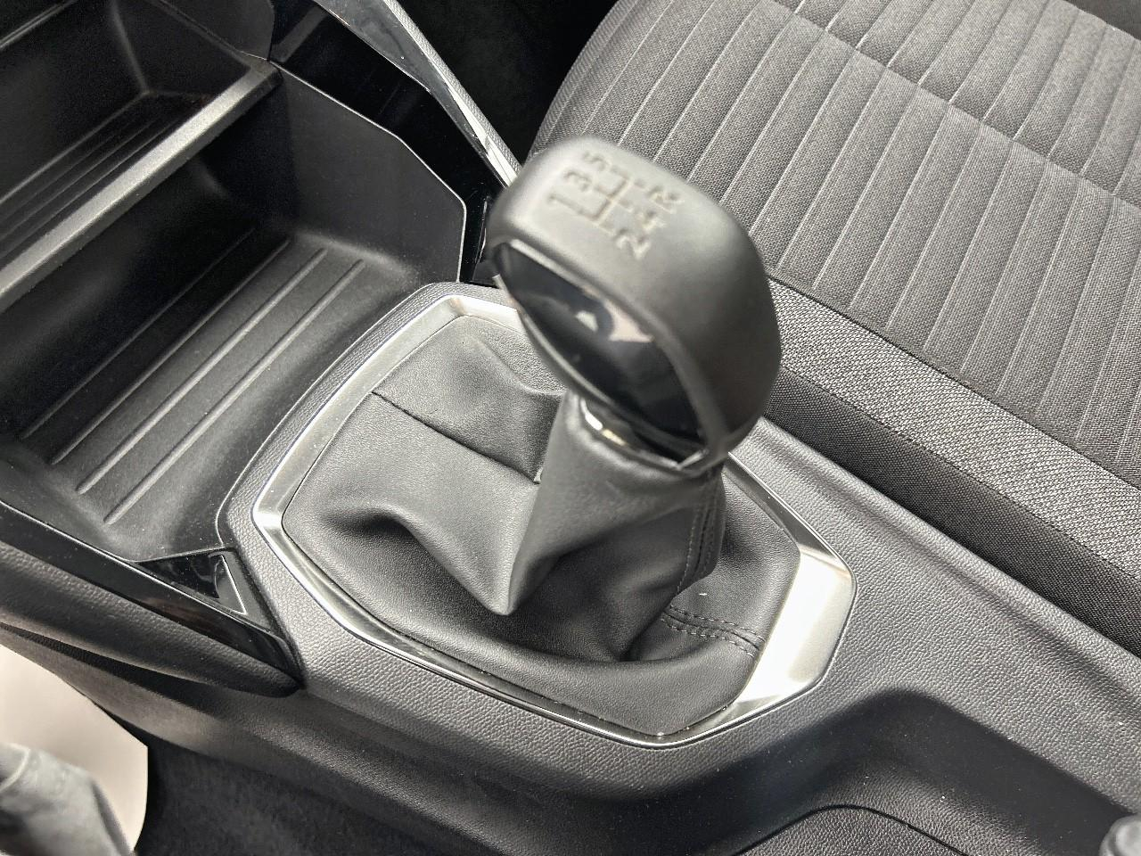 Peugeot 208 puretech 75 s&s bvm5 active business — photo 17