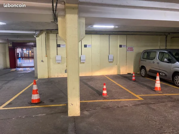 Location de 3 places de parking + bornes de recharge Type 2 - Paris 13e