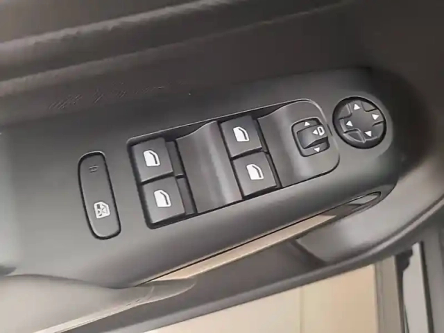 Citroën C5 Aircross hybride rechargeable 225 s&amp;s e-eat8 — photo 51