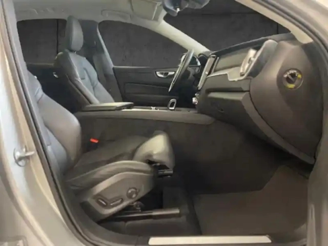 Volvo Xc60 t6 hybride rechargeable 253 + 145ch ultra style dark geartronic 8 awd — photo 9