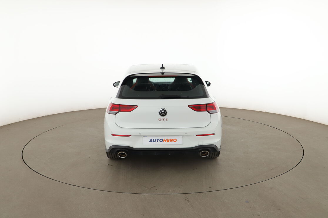 Volkswagen Golf VIII 2.0 TSI GTI Clubsport DSG7 — photo 4