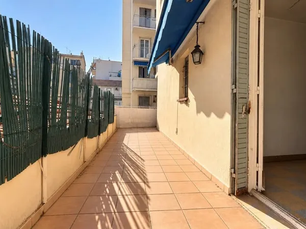 Nice Fleurs/Gambetta 2P 56m² - A rénover "Constance"