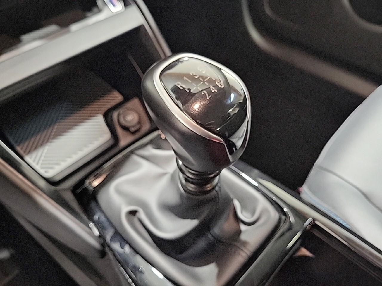 Citroën C4 puretech 100 s&s bvm6 feel — photo 17