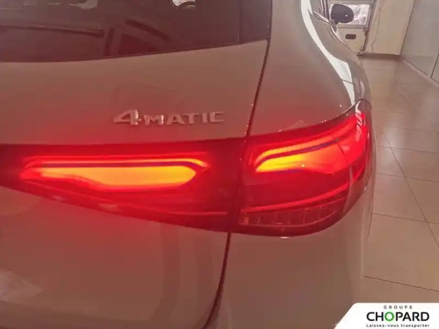 Mercedes Glc 300 de hybrid eq 9g-tronic 4matic — photo 11