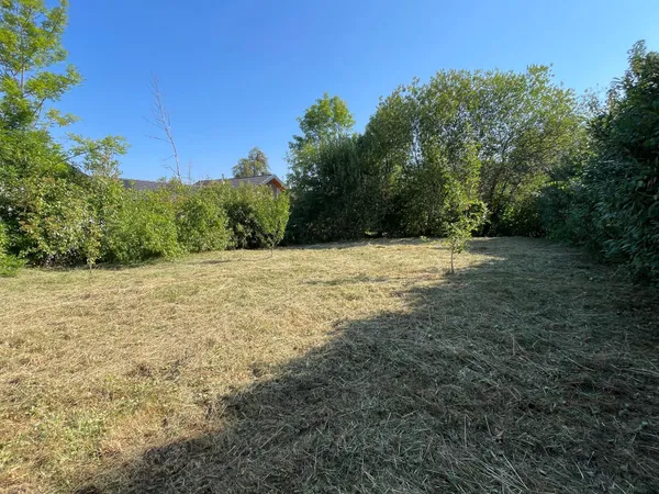 Terrain 446 m²