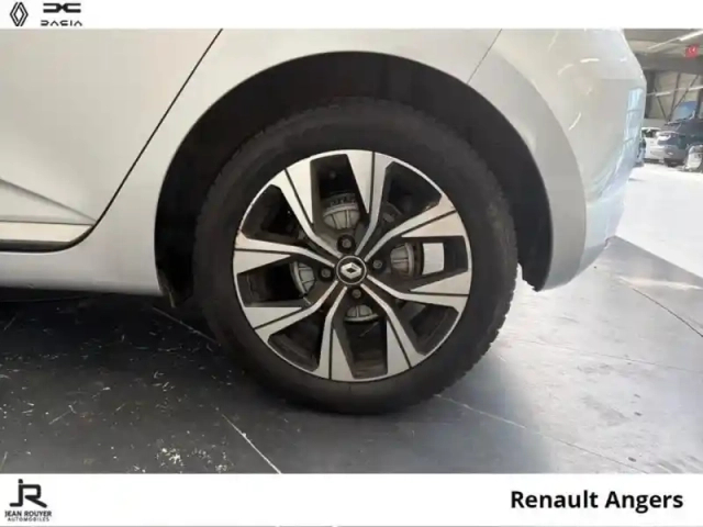 Renault Clio 1.5 blue dci 100ch evolution — photo 23