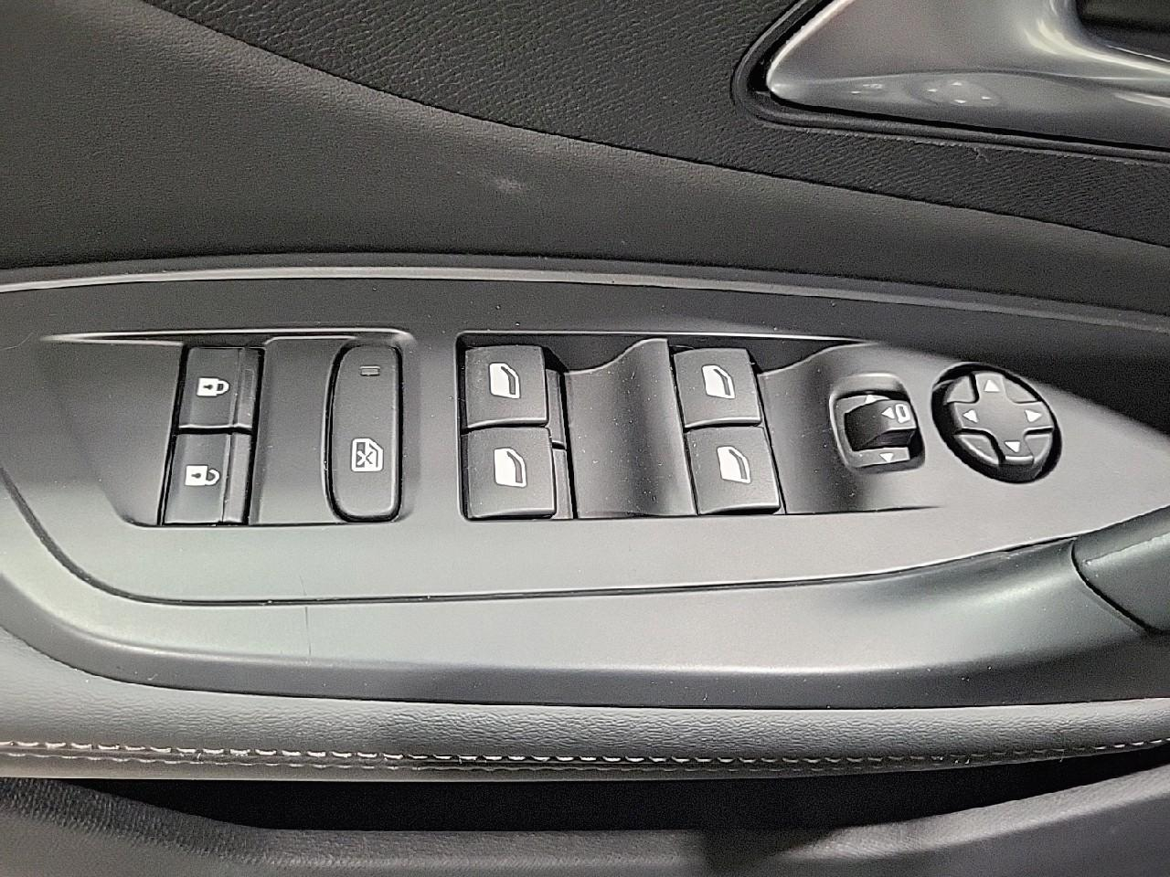 Peugeot 308 hybrid 145 e-dcs6 allure — photo 23