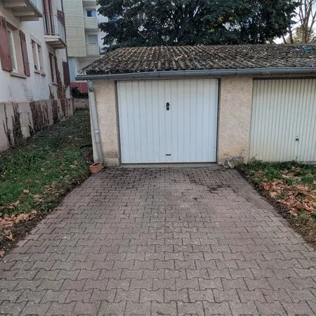 Garage Dole