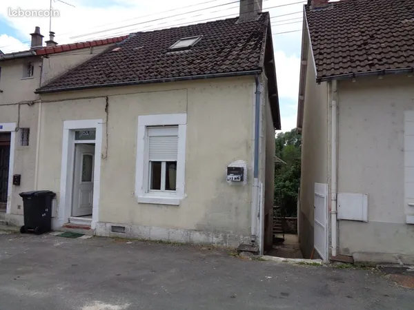 Maison F4 Vierzon-Forges,proche de tout commerce