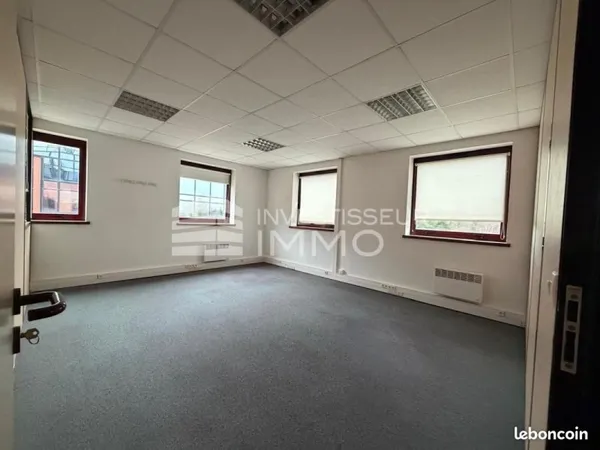 Bureaux 225 m²