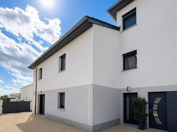 Maison 10 pièces 203 m²