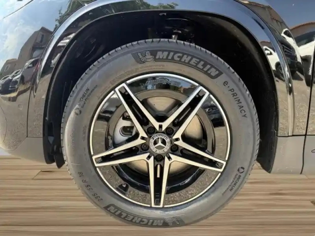 Mercedes Eqa 250+ — photo 11