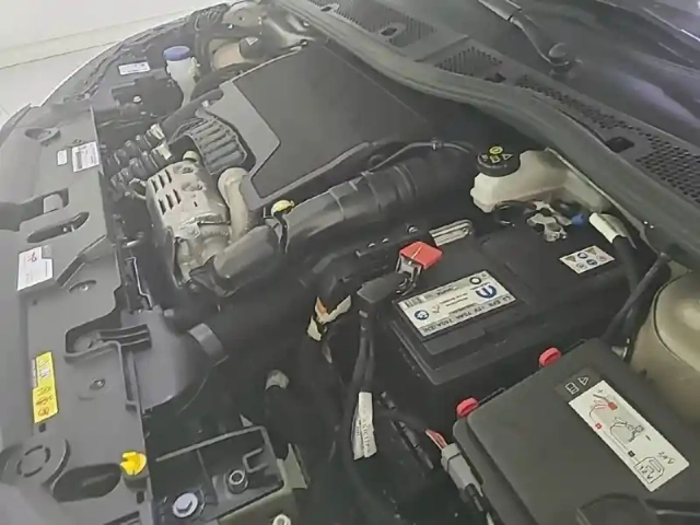 Peugeot 208 puretech 100 s&amp;s bvm6 — photo 15