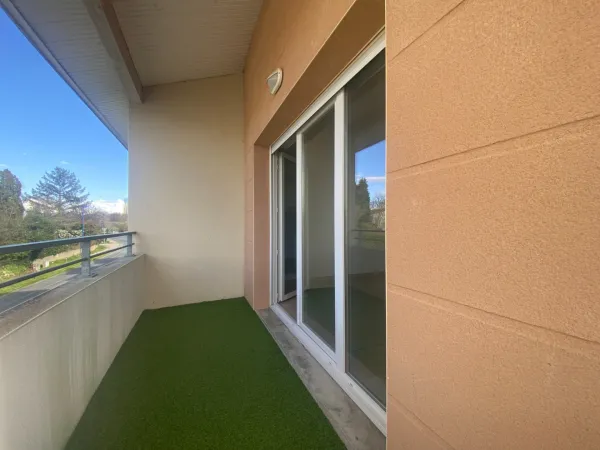 A LOUER T3 55 m² avec balcon et 2 parkings - Résidence calme - Saint-Caprais-de-Bordeaux