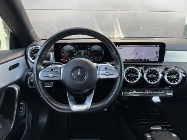 Mercedes Cla coupé 200 d amg line — photo 23