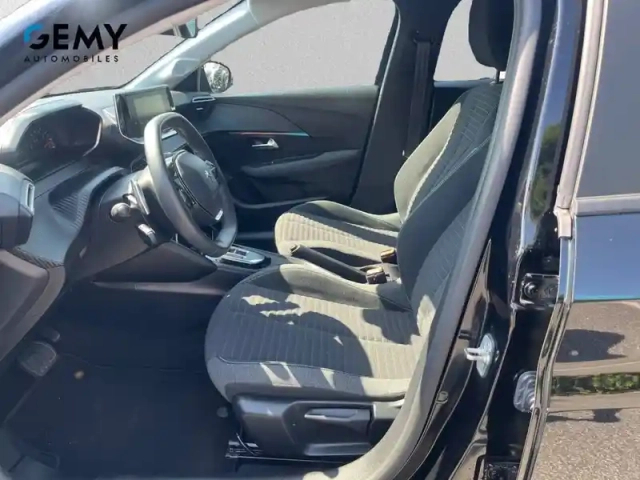 Peugeot 208 puretech 100 s&amp;s eat8 — photo 9