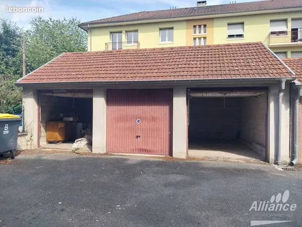 Parking/box 1 pièce 15 m²