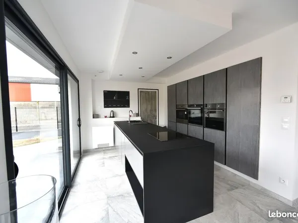 Maison 98m² - 3 chambres avec jardin - Roullet