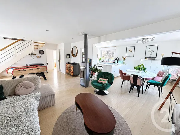 Maison 8 pièces 163 m²