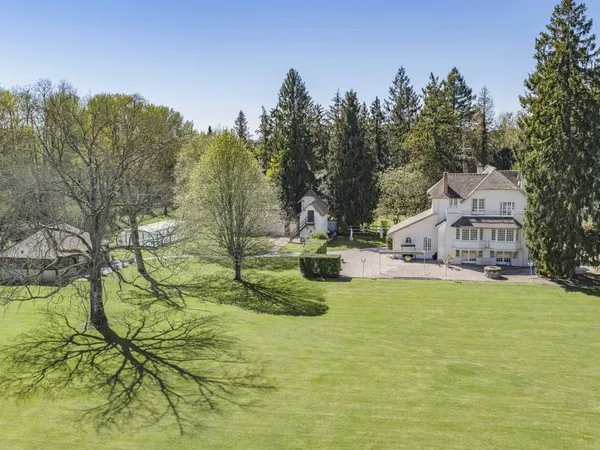 Maison de luxe 16 pièces 417 m²