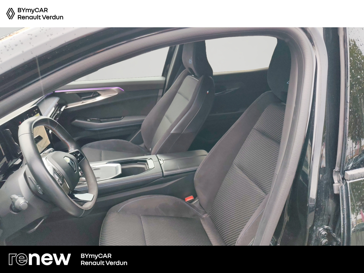 Renault Austral mild hybrid 160 auto — photo 11