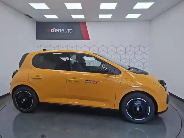Renault Twingo e-tech electrique 80 ch autonomie urbaine — photo 4
