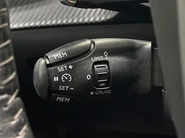 Peugeot 208 affaire 1.5 bluehdi 100 premium 2 places commerciale — photo 14