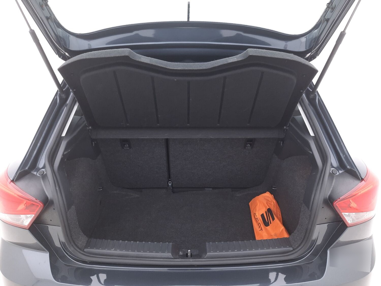 Seat Ibiza — photo 16