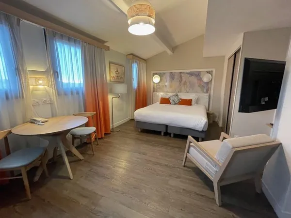 AIX EN PROVENCE,centre-ville,studio de 26.86 m2, parking en sous/sol