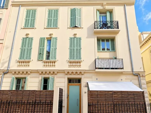 3P 70m² plein coeur Libération