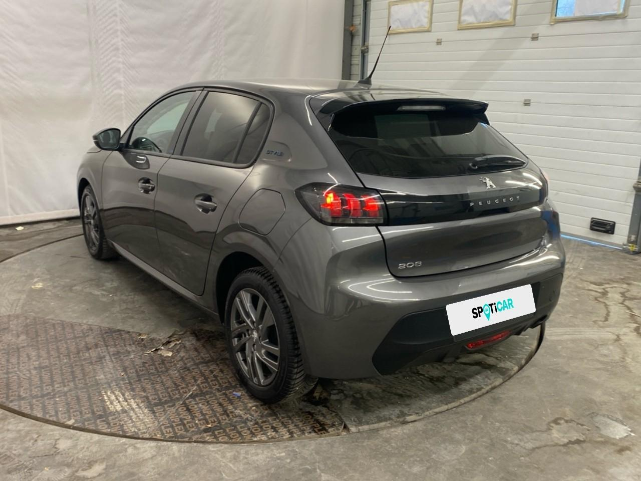 Peugeot 208 puretech 100 s&s bvm6 style — photo 3