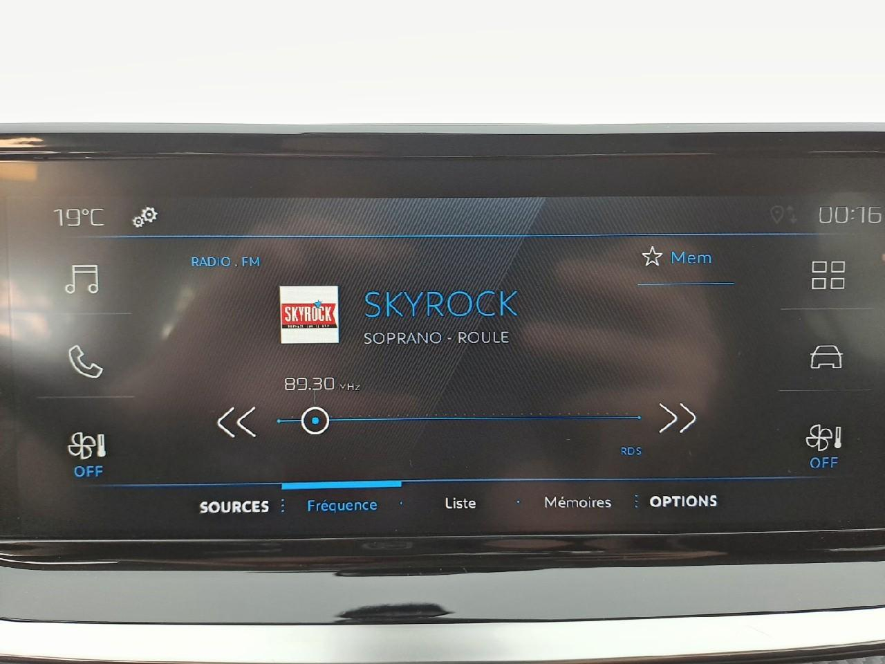 Peugeot 208 100 s&s bvm6 style — photo 15