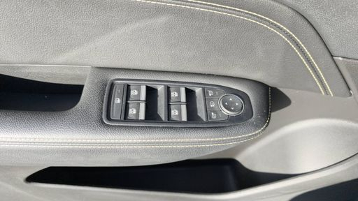Renault Arkana 1.6 E-Tech 145 Hybride EDC - Techno – 2025 – 7112 km – Hybride essence – Boîte Automatique