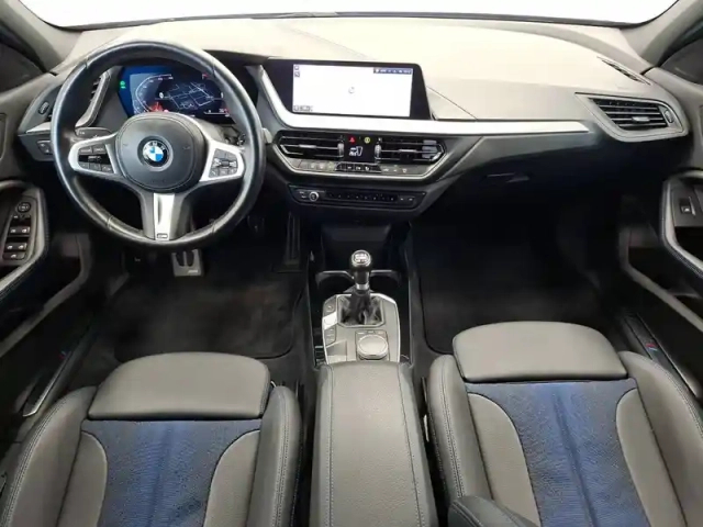 Bmw Serie 1 118i 136 ch — photo 12