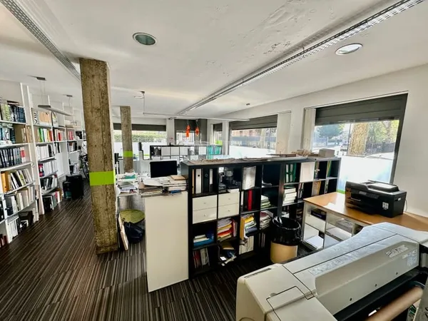 Local Commercial-Bureau
