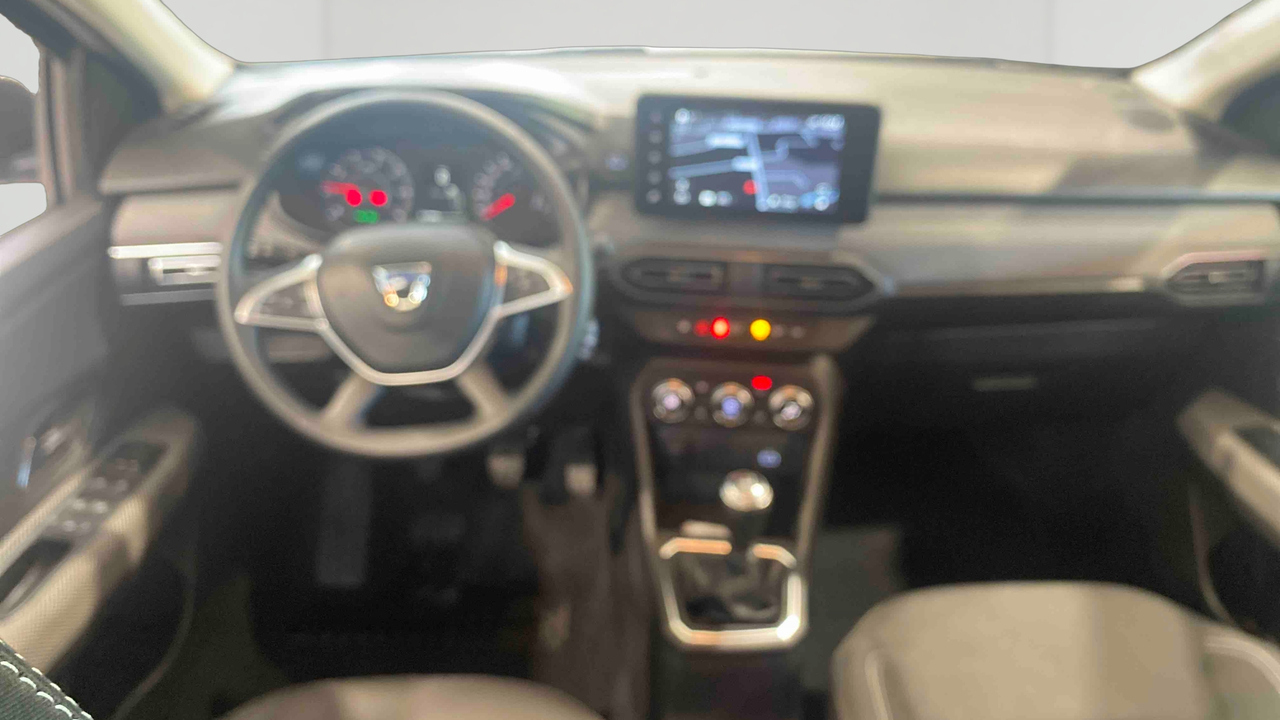 Dacia Sandero TCe 90 - 22B — photo 9