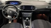Peugeot 308 1.5 BlueHDi 130ch S&S Allure Pack — photo 11
